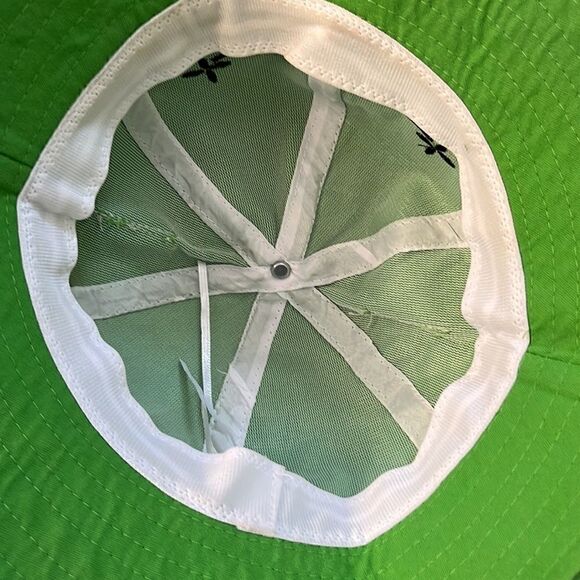 Cute kids like New Green Frog Hat - Picture 3 of 3